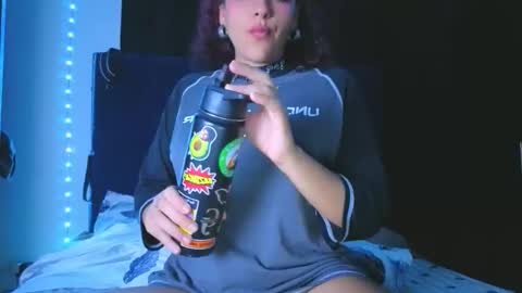 Snapshot of xxmaggieeexx chatting on November 2025 08:38:01 AM mag online show from November 2025 08:38:01 AM