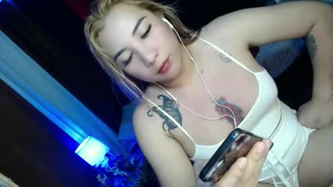 Snapshot of xxmariabig6xx chatting on April 2026 10:19:01 AM xxmariabig6xx online show from April 2026 10:19:01 AM