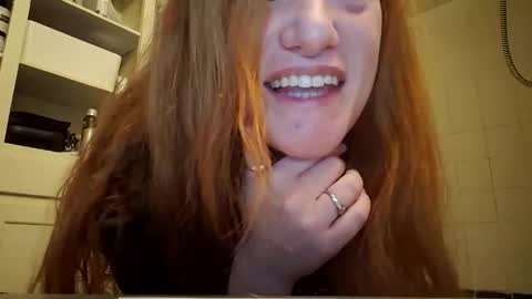 Snapshot of xxmariebliss chatting on October 2025 12:39:02 PM xxmariebliss online show from October 2025 12:39:02 PM
