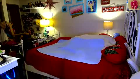 Strawberry Jane online show from December 2025 03:36:01 AM