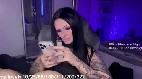 kristina    usually everyday here started  GMT3 online show from January 2026 01:15:02 PM