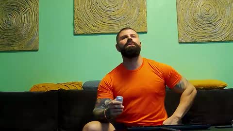 Snapshot of xxtreamleonard chatting on November 2025 10:15:01 AM Xtream Leonard online show from November 2025 10:15:01 AM