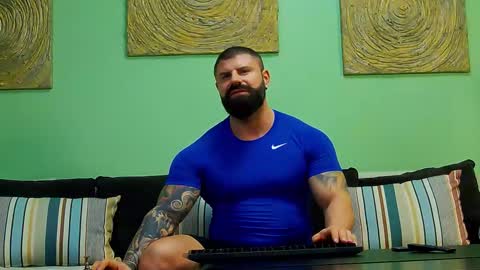 Xtream Leonard online show from February 2026 07:35:01 AM