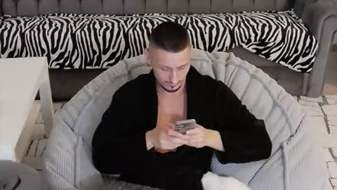 Snapshot of xxx_alejandro chatting on October 2025 05:35:02 PM xxx_alejandro online show from October 2025 05:35:02 PM