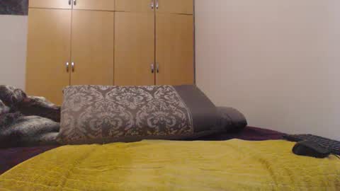 Ayanda online show from November 2025 01:44:01 PM