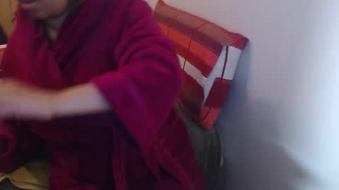 Ayanda online show from April 2026 06:34:02 PM