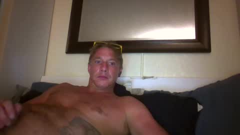 deeeeznutz online show from September 2025 07:00:01 AM