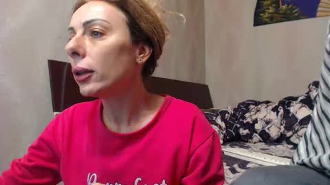 Snapshot of xxxkinkycpl chatting on February 2026 06:51:02 AM isa and gonzo online show from February 2026 06:51:02 AM