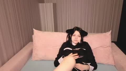 foxy online show from April 2026 10:10:01 AM