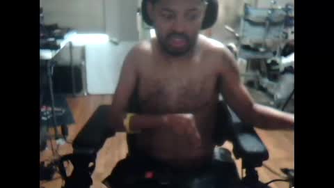 Snapshot of xxxonwheelz chatting on September 2025 06:19:02 PM xxxonwheelz online show from September 2025 06:19:02 PM