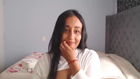 Snapshot of xxxvenus888 chatting on September 2025 02:32:01 PM Lunhaa online show from September 2025 02:32:01 PM