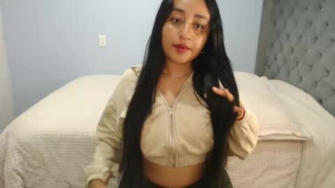 Snapshot of xxxvenus888 chatting on October 2025 09:48:02 AM Lunhaa online show from October 2025 09:48:02 AM