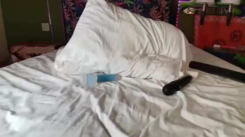 Snapshot of xxxvibesxo chatting on November 2025 02:11:02 AM Lil Luna online show from November 2025 02:11:02 AM