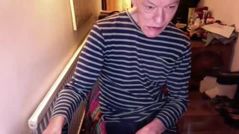 Snapshot of xxxwjs2014 chatting on December 2024 07:10:01 AM big cock uncut online show from December 2024 07:10:01 AM