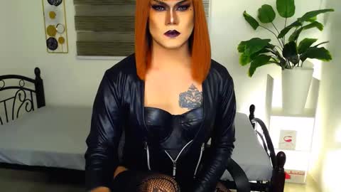 Snapshot of xyournightmarequeenx chatting on May 2026 11:27:01 AM QueenMarina online show from May 2026 11:27:01 AM