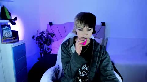 xzerox_ online show from December 2025 03:39:02 PM