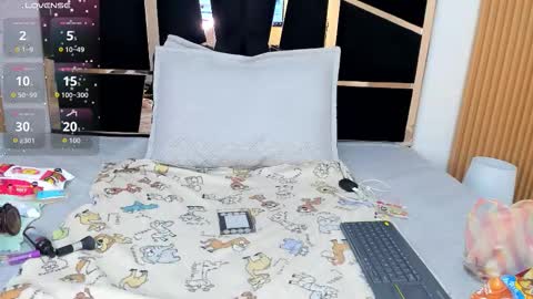 Snapshot of yahaira__ chatting on December 2025 04:46:01 PM Yahaira online show from December 2025 04:46:01 PM