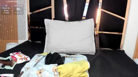 Snapshot of yahaira__ chatting on December 2025 02:10:02 PM Yahaira online show from December 2025 02:10:02 PM