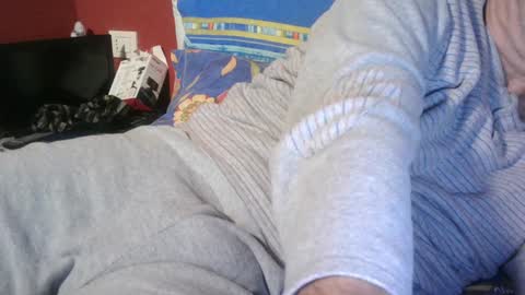 Snapshot of yahe2010 chatting on December 2024 02:08:02 AM grillino online show from December 2024 02:08:02 AM