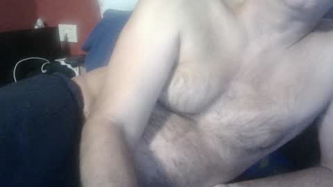 Snapshot of yahe2010 chatting on January 2025 03:39:01 AM grillino online show from January 2025 03:39:01 AM