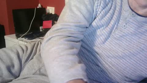 Snapshot of yahe2010 chatting on February 2025 02:39:02 AM grillino online show from February 2025 02:39:02 AM