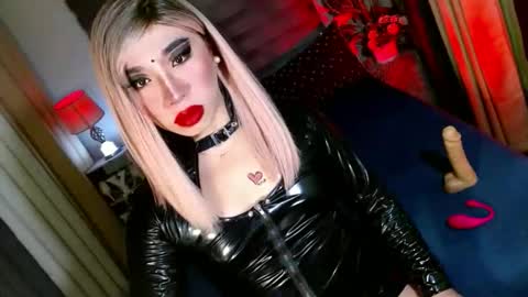 REYAN online show from October 2025 02:12:01 AM