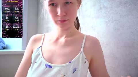 Yana  online show from May 2026 05:25:02 AM