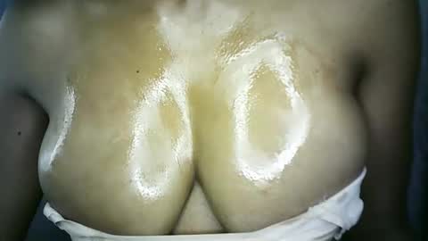 yanalove online show from April 2026 01:53:01 AM