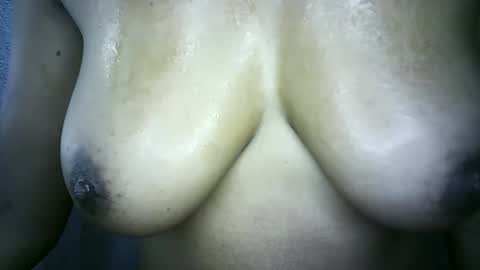 yanalove online show from April 2026 02:51:02 AM