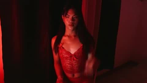 Yana online show from April 2026 12:06:02 PM