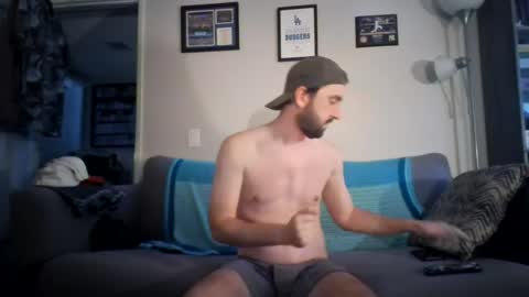 Snapshot of yankees609696 chatting on June 2026 10:35:01 PM Hornykyle online show from June 2026 10:35:01 PM