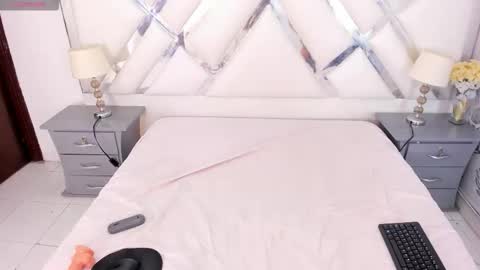 Snapshot of yaragarcia chatting on February 2026 03:45:02 AM Yara online show from February 2026 03:45:02 AM