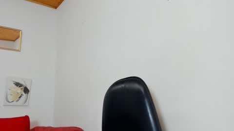 Snapshot of yasmin_goldenst chatting on December 2025 11:30:02 AM Yasemin online show from December 2025 11:30:02 AM