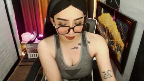 Snapshot of yassiered chatting on June 2026 10:09:01 AM yassiered online show from June 2026 10:09:01 AM