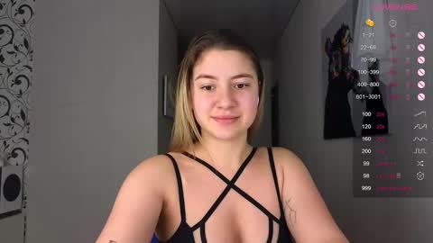 Snapshot of yasyaaa chatting on December 2024 03:00:02 AM Yasyaa  online show from December 2024 03:00:02 AM