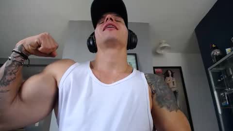 Snapshot of yatho_ chatting on October 2025 06:30:02 PM yahto online show from October 2025 06:30:02 PM