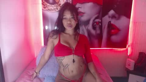 YAYA online show from January 2025 04:01:01 PM
