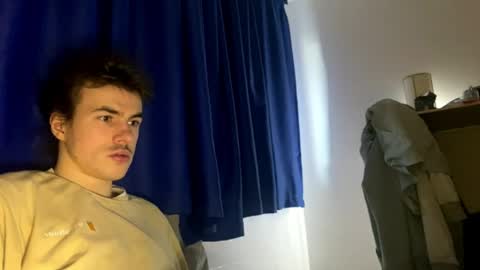 yayay333 online show from April 2026 05:58:02 PM