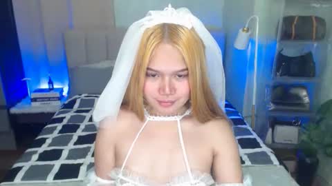 Snapshot of yazmin_shines chatting on October 2025 12:28:02 AM Yazzi online show from October 2025 12:28:02 AM