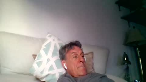 yeah_baby6988 online show from April 2026 02:00:02 AM