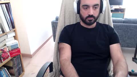 yeeaahoo online show from November 2025 12:38:01 PM