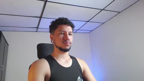 Snapshot of yeff_stone chatting on October 2025 12:57:01 AM yeff online show from October 2025 12:57:01 AM