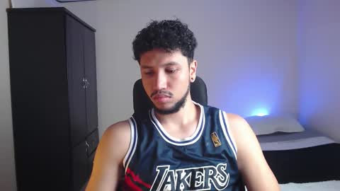 Snapshot of yeff_stone chatting on November 2025 01:48:01 AM yeff online show from November 2025 01:48:01 AM