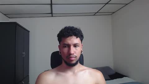 Snapshot of yeff_stone chatting on December 2025 07:53:02 PM yeff online show from December 2025 07:53:02 PM