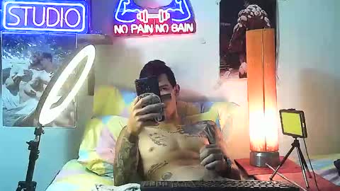 Snapshot of yeisoncastellanos1999 chatting on October 2025 01:33:02 AM yeisoncastellanos1999 online show from October 2025 01:33:02 AM