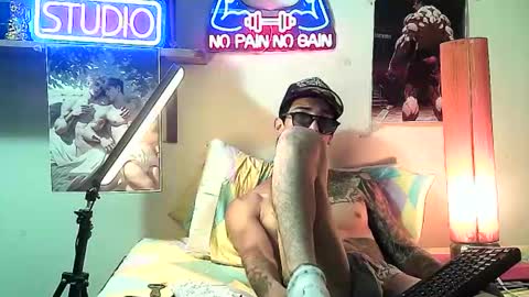 Snapshot of yeisoncastellanos1999 chatting on November 2025 05:57:01 PM yeisoncastellanos1999 online show from November 2025 05:57:01 PM