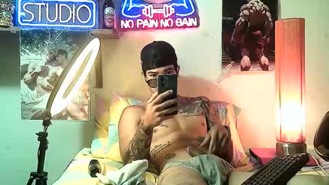 Snapshot of yeisoncastellanos1999 chatting on November 2025 06:34:02 PM yeisoncastellanos1999 online show from November 2025 06:34:02 PM