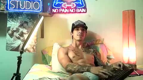 Snapshot of yeisoncastellanos1999 chatting on November 2025 07:24:02 PM yeisoncastellanos1999 online show from November 2025 07:24:02 PM