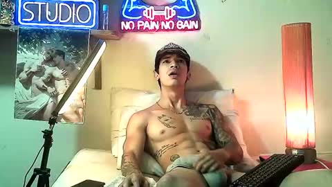 Snapshot of yeisoncastellanos1999 chatting on November 2025 09:16:01 PM yeisoncastellanos1999 online show from November 2025 09:16:01 PM