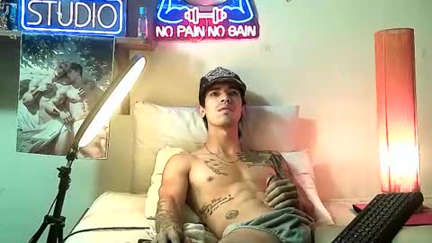 Snapshot of yeisoncastellanos1999 chatting on November 2025 08:24:02 PM yeisoncastellanos1999 online show from November 2025 08:24:02 PM